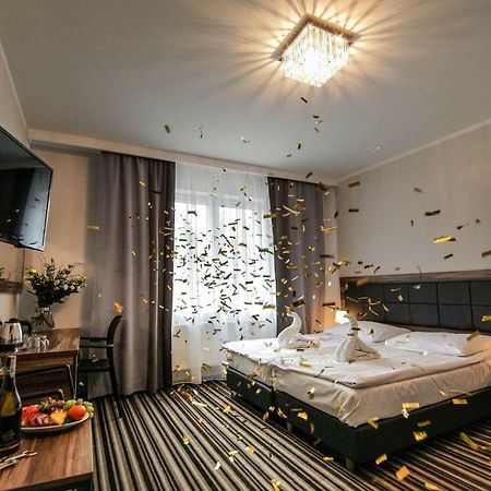New Corner Hotel Niechorze Bagian luar foto