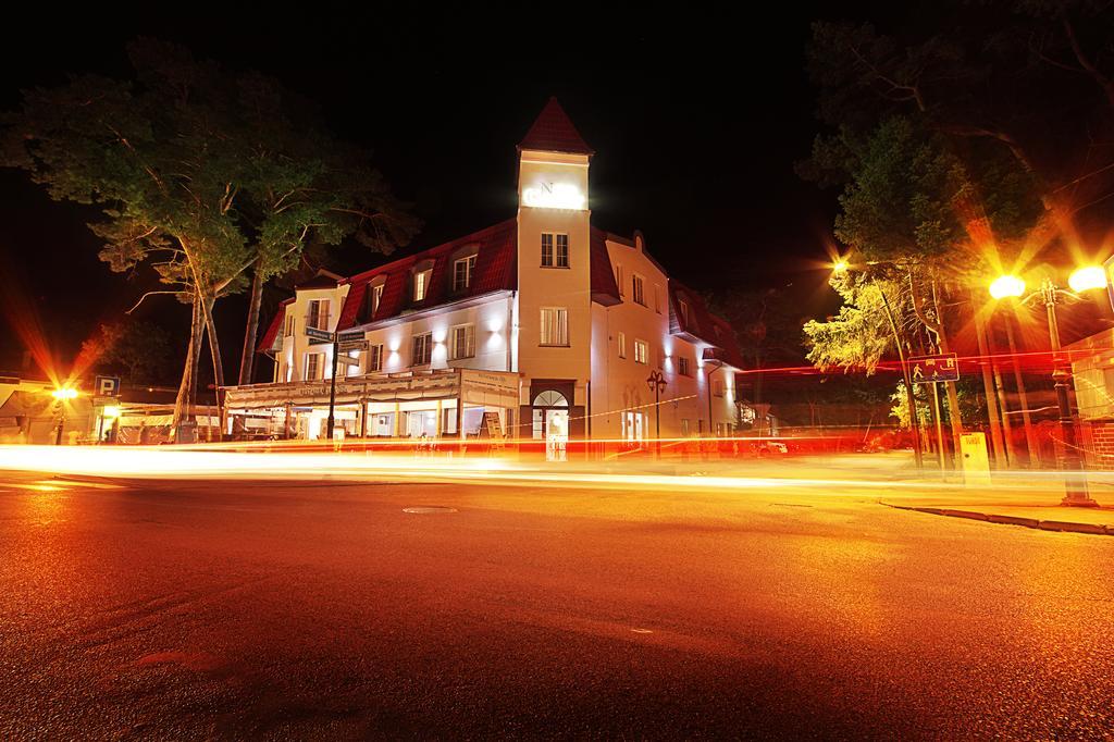 New Corner Hotel Niechorze Bagian luar foto